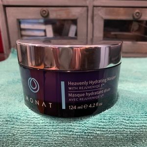 Monat Heavenly Hydrating Masque
